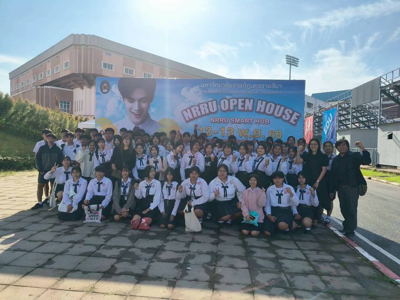 LINE_ALBUM_peid ban mrph.nm  _ mthr.xisan_251114_30.jpg